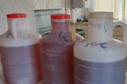 جمع آوری 60 کیلو عسل تقلبی از یک واحد عرضه در نیشابور