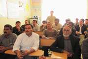 برگزاری کلاس آموزشی ترویجی بهداشت در مراکز عرضه فرآورده های خام دامی در شهرستان زاوه