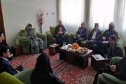 دیدار مدیر کل دامپزشکی خراسان رضوی با خانواده معظم شهدا در دهه فجر
