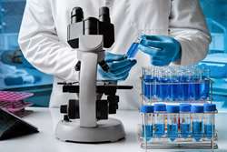 انجام بیش از 73 هزار آزمایش تخصصی تشخیصی در آزمایشگاه های دامپزشکی شهرستان مشهد