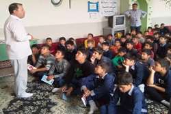برگزاری کلاس آموزشی بیماری های مشترک برای دانش آموزان بخش رادکان شهرستان چناران
