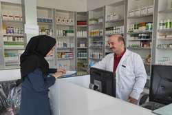 بازدید کارشناس تشخیص و درمان از داروخانه‌ها و مراکز درمانی دامپزشکی سبزوار