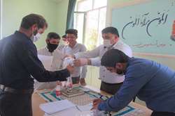 اجرای طرح واکسیناسیون طیور بومی در نیشابور
