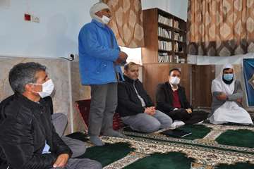 میز خدمت جهادی در سالروز شهادت سردار سلیمانی با حضور مدیر کل در روستای جمالده