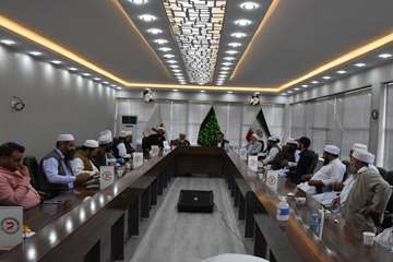 بازدید اعضاء مجمع فقهی اهل سنت استان خراسان رضوی از مجتمع صنعتی گوشت مشهد