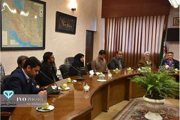 جلسه شورای فرهنگ با حضور رئیس ستاد اقامه نماز استان و تقدیر از همکاران فعال در ترویج نماز