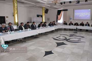 جلسه مسئولین شبکه های استان در شهرستان گناباد با حضور مدیرکل دامپزشکی و رئیس سازمان دامپزشکی کشور