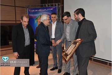 مراسم گرامیداشت روز ملی دامپزشکی و تقدیر از فعالان این عرصه