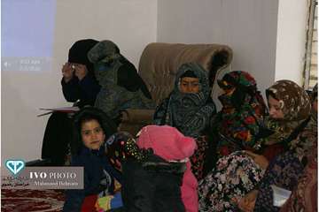 بررسی مشکلات عشایر و برگزاری کلاس آموزشی بروسلوز برای بانوان عشایر با حضور مدیرکل دامپزشکی استان و م