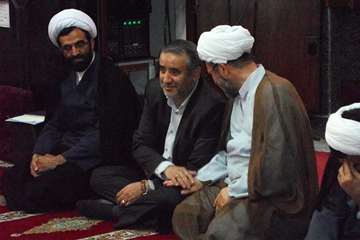 سخنرانی مسئول دفتر نمایندگی ولی فقیه در اداره کل دامپزشکی خراسان رضوی در جمع امامان جماعت در خصوص تش