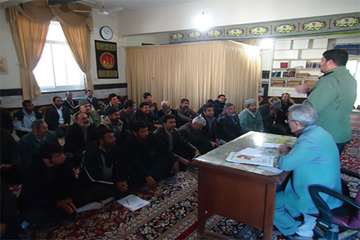 کلاس توجیهی اجرای طرح واکسیناسیون نیوکاسل طیور روستایی با حضور دهیاران و اعضای بسیج شهرستان تربت جام