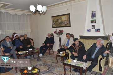 دیدار مدیرکل دامپزشکی خراسان رضوی و دیگرهمکاران از همکاران بازنشسته