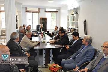 جلسه هم اندیشی مدیرکل دامپزشکی استان با اعضای هیئت مدیره تعاونی گاوداران مشهد، 19 فروردین