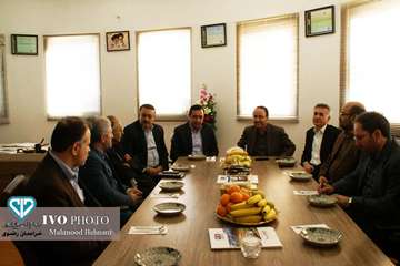 بازدید رییس سازمان دامپزشکی کشور به همراه مدیرکل دامپزشکی استان خراسان رضوی و هیئت همراه  از کارخانه