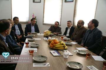 بازدید رییس سازمان دامپزشکی کشور به همراه مدیرکل دامپزشکی استان خراسان رضوی و هیئت همراه  از کارخانه