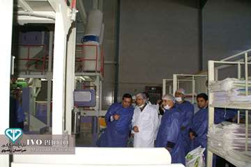 بازدید رییس سازمان دامپزشکی کشور به همراه مدیرکل دامپزشکی استان خراسان رضوی و هیئت همراه  از کارخانه