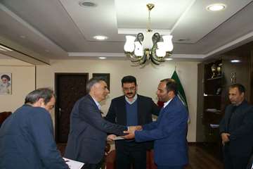 تودیع و معارفه رئیس شبکه دامپزشکی سرخس در دفتر فرمانداری این شهرستان 