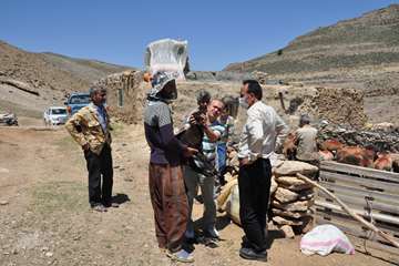 بازدید رئیس شبکه دامپزشکی مشهد از مناطق عشایری