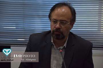 نشست خبری ستاد گرامیداشت روز ملی دامپزشکی در استان خراسان رضوی در مکان موسسه تحقیقات واکسن و سرم ساز