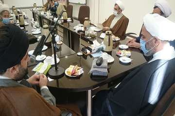 جلسه رئیس کمیسیون اصل 90 مجلس و نماینده مردم مشهد در مجلس در نشست فرهنگ سازی غذای حلال