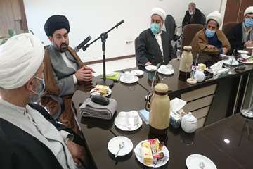 جلسه رئیس کمیسیون اصل 90 مجلس و نماینده مردم مشهد در مجلس در نشست فرهنگ سازی غذای حلال