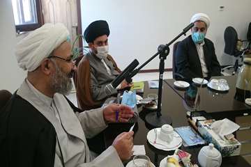 جلسه رئیس کمیسیون اصل 90 مجلس و نماینده مردم مشهد در مجلس در نشست فرهنگ سازی غذای حلال