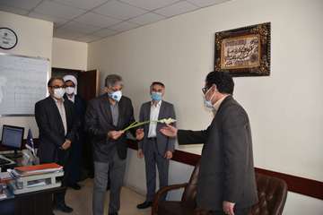 دیدو بازدید مدیرکل و معاونین اداره کل دامپزشکی خراسان رضوی با همکاران و اهدای گل بمناسبت 14 مهر