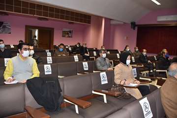 دوره آموزشی مبارزه با بیماریهای تنفسی طیور