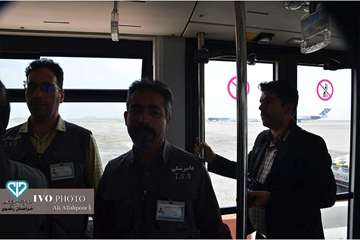 گشت مشترک مدیران دستگاههای اجرایی استان و رئیس سازمان بازرسی استاندر پایانه فرودگاه بین المللی مشهد