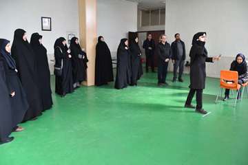 برگزاری جشنواره غذا و فینال مسابقات دارت بانوان ااره کل دامپزشکی استان به مناسبت دهه مبارک فجر