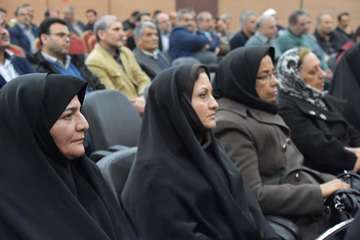 حضور مدیرکل محترم امور بانوان استانداری خراسان رضوی در مراسم تجلیل از چهره ماندگار دامپزشکی استان
