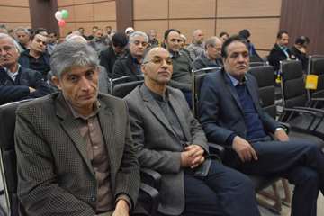 حضور مدیرکل محترم امور بانوان استانداری خراسان رضوی در مراسم تجلیل از چهره ماندگار دامپزشکی استان