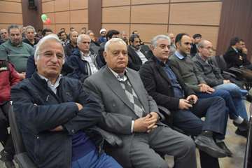 حضور مدیرکل محترم امور بانوان استانداری خراسان رضوی در مراسم تجلیل از چهره ماندگار دامپزشکی استان