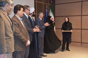 حضور مدیرکل محترم امور بانوان استانداری خراسان رضوی در مراسم تجلیل از چهره ماندگار دامپزشکی استان