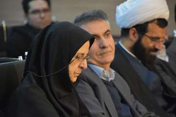 حضور مدیرکل محترم امور بانوان استانداری خراسان رضوی در مراسم تجلیل از چهره ماندگار دامپزشکی استان