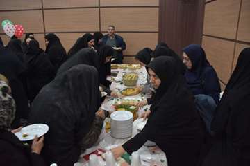 برگزاری جشنواره غذا و فینال مسابقات دارت بانوان ااره کل دامپزشکی استان به مناسبت دهه مبارک فجر