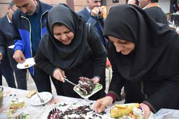 برگزاری جشنواره غذا و فینال مسابقات دارت بانوان ااره کل دامپزشکی استان به مناسبت دهه مبارک فجر
