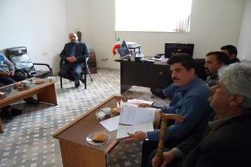 جلسه آموزشی و توجیهی متصدیان مراکز عرضه فرآورده های خام دامی ویژه نوروز 97 در خوشاب