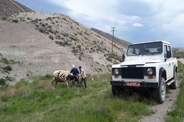 شرایط سخت کاری خدمات پرسنل دامپزشکی در شهرستان درگز