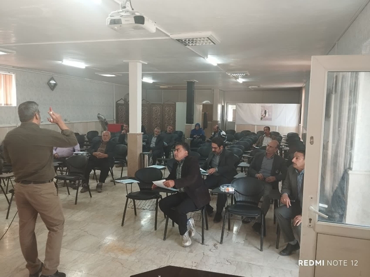 مباحث آموزشی با جدیت در حال پیگیری است