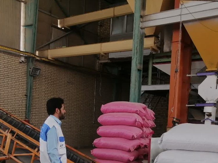 فعالیت مسئولین فنی بهداشتی در صنایع مرتبط با دام و طیور، تضمین کننده سلامت و بهداشت محصولات تولیدی است
