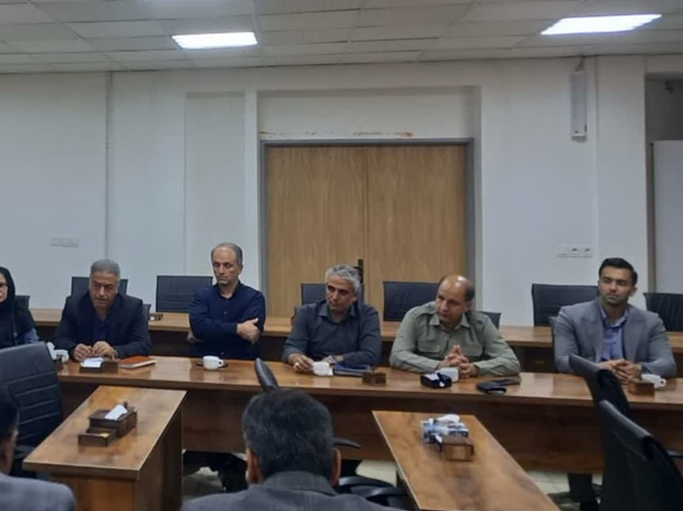 تأکید سرپرست شبکه دامپزشکی شهرستان ششتمد بر نقش حیاتی سلامت دام و طیور در حفاظت از منابع خاک