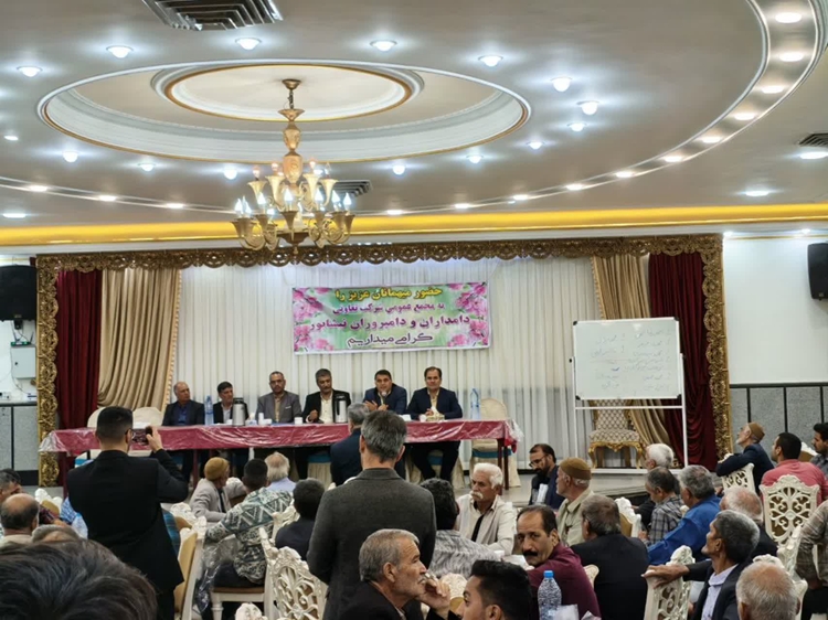 بیان مخاطرات بیماری های بروسلوز و تب برفکی به دامداران شهرستان